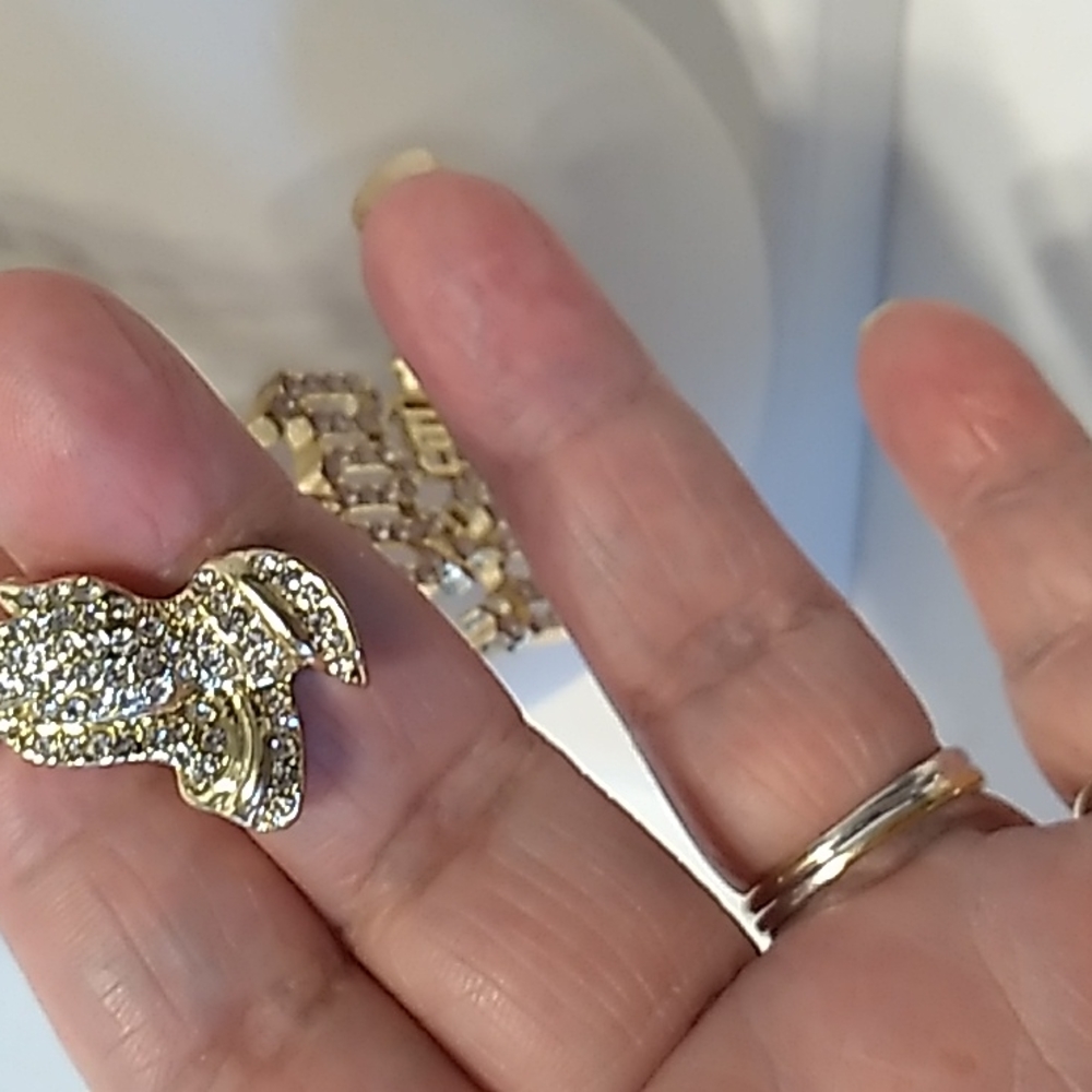 Only God Can Judge Me & 24 " Rope Chain Necklace and Praying Hands Iced Pendant - Picture 4 of 7